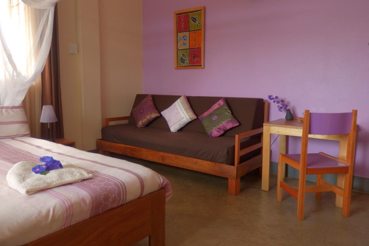 Dutchess Hotel&Restaurant Fort Portal Extérieur photo