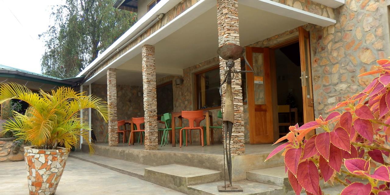 Dutchess Hotel&Restaurant Fort Portal Extérieur photo